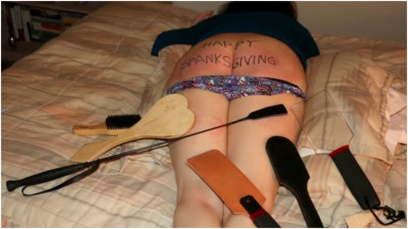 spanked bottom with a Thanksgiving message