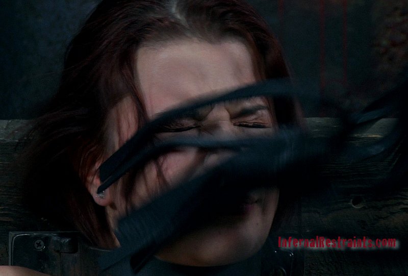 face flogging Sarah Blake