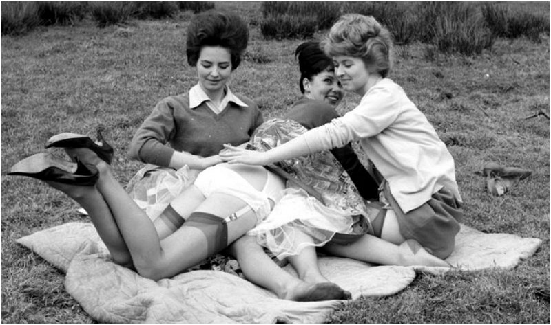 outdoor lesbian spankings