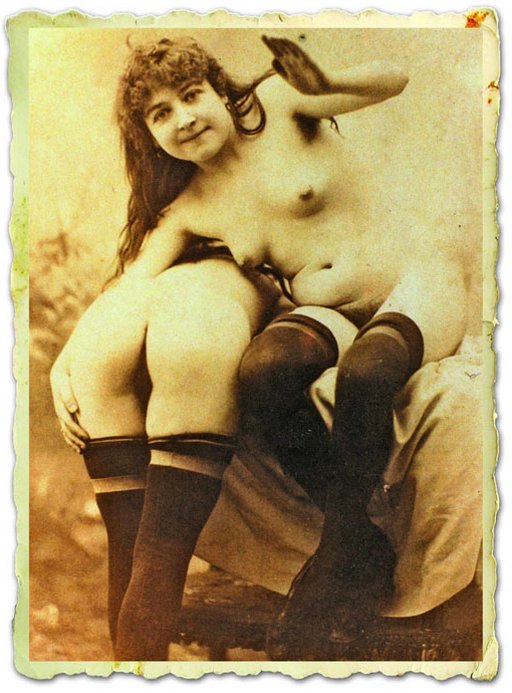 sepia-smiling-spanker
